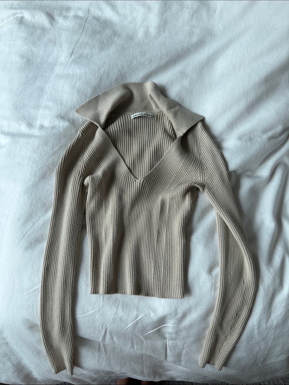 Abercrombie & Fitch Beige Ribbed V-Neck Collared Sweater